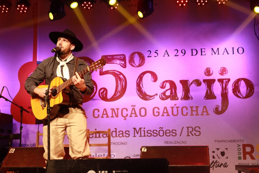 Veja a relação das músicas finalistas da Fase Local do 35º Carijo da Canção Gaúcha